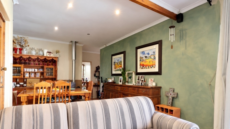 3 Bedroom Property for Sale in Hoog En Droog Western Cape